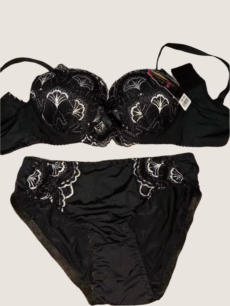 Premium Padded Foam Bra and underwear – Up to 50% Off for a Limited Time
