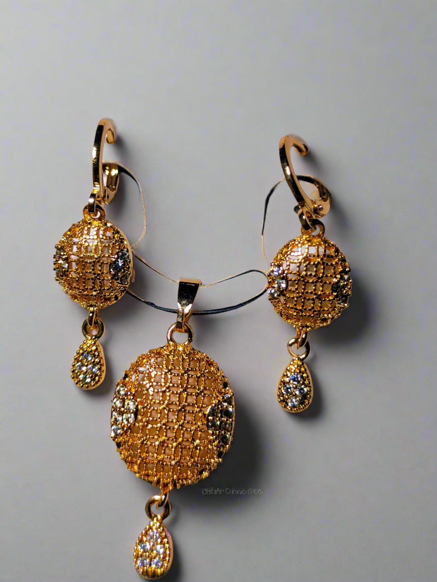 Earrings & Lockets Sale | Flat 50% Off on All Jewelry Pieces