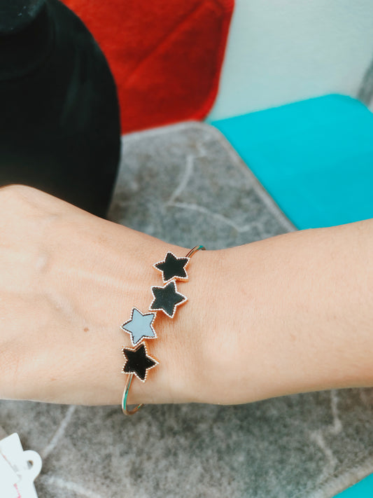 Graceful Women's Bracelets | Elevate Your Everyday Look flat 50%off