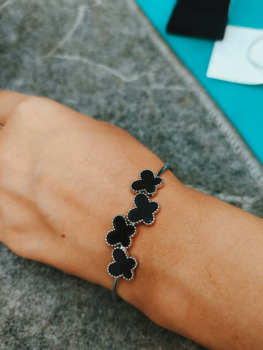 Charm Bracelets for Women | Personalized Jewelry Collection flat 50%off