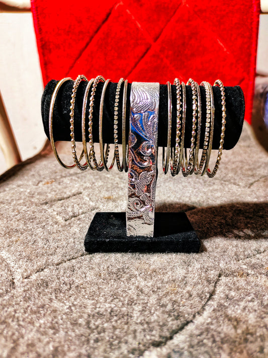 Bangles on Sale – Flat 50% Off | Traditional Meets Trendy