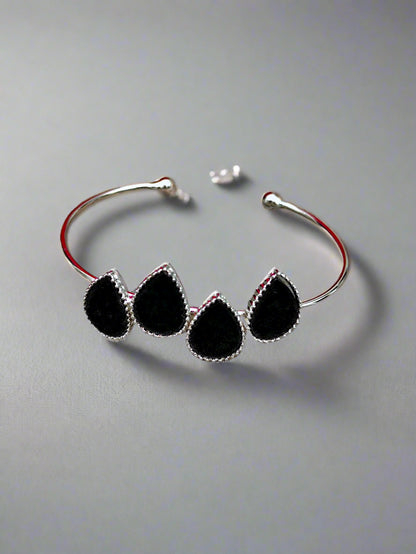 Affordable Luxury bracelet for Women | Shop Latest Jewelry Trends flat 50% off