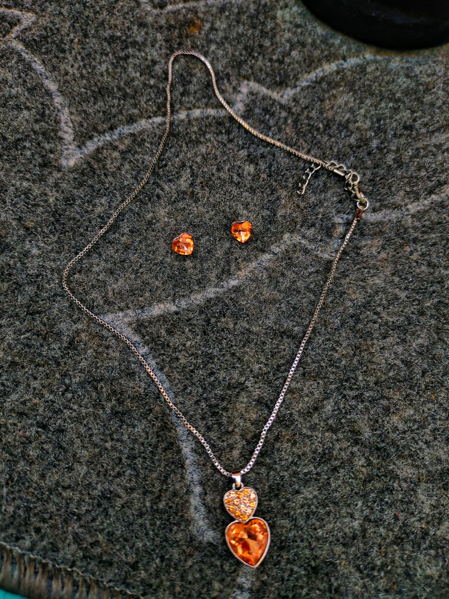 On-Trend Necklaces set for Women | Fashion-Forward Designs upto 50%off