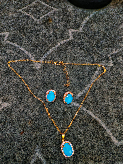 Chic & Modern Women's Necklaces set | Redefine Your Style upto 50% off