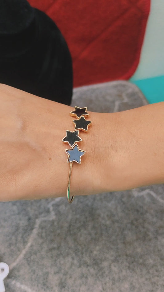 Graceful Women's Bracelets | Elevate Your Everyday Look flat 50%off